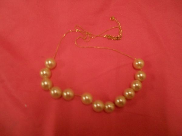 colar perola chic